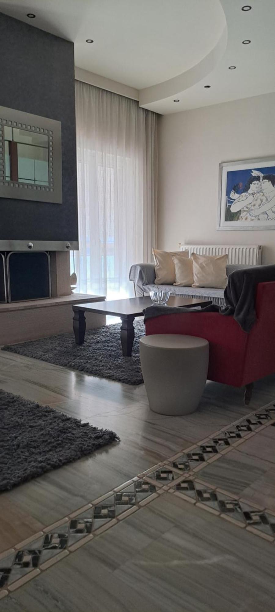 Elegante Apartamento Centrale Tríkala Exterior foto