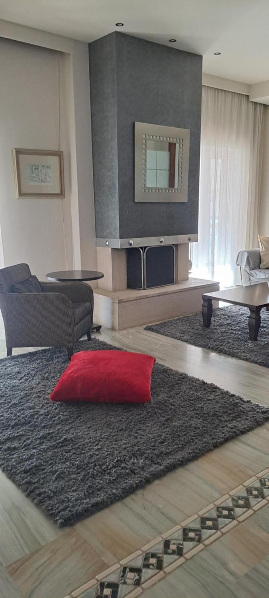Elegante Apartamento Centrale Tríkala Exterior foto